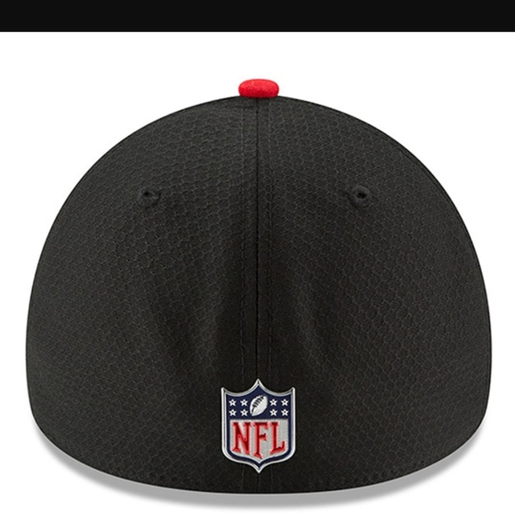 Atlanta Falcons Hat New Era Black Team Classic 39Thirty Flex Fit M/L Curve Red - Picture 4 of 4